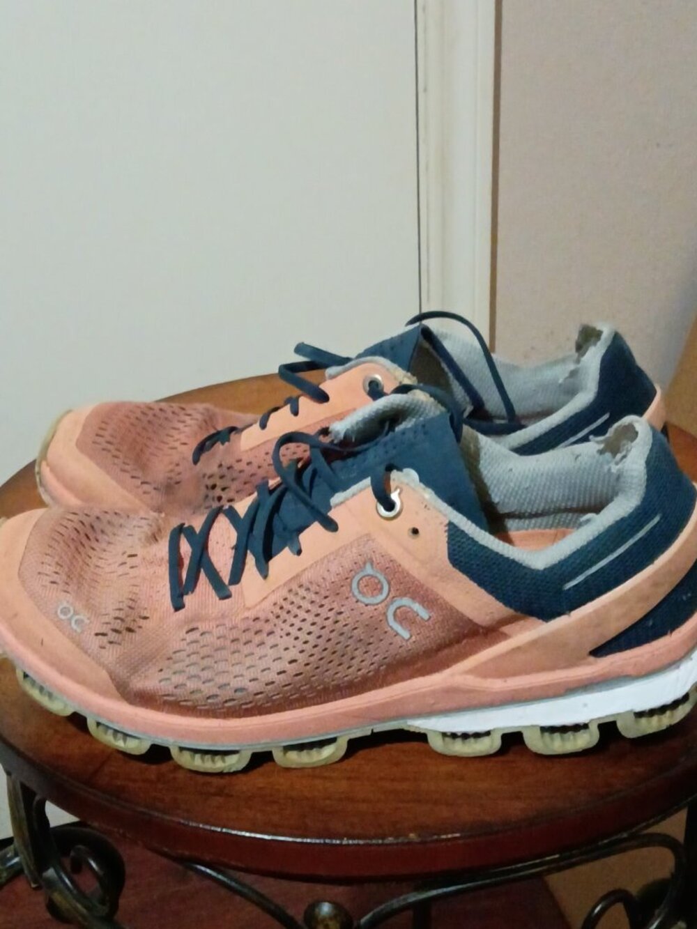 On Running Cloudsurfer Women's Running Shoes Coral Navy US Size 9 - Picture 10 of 14